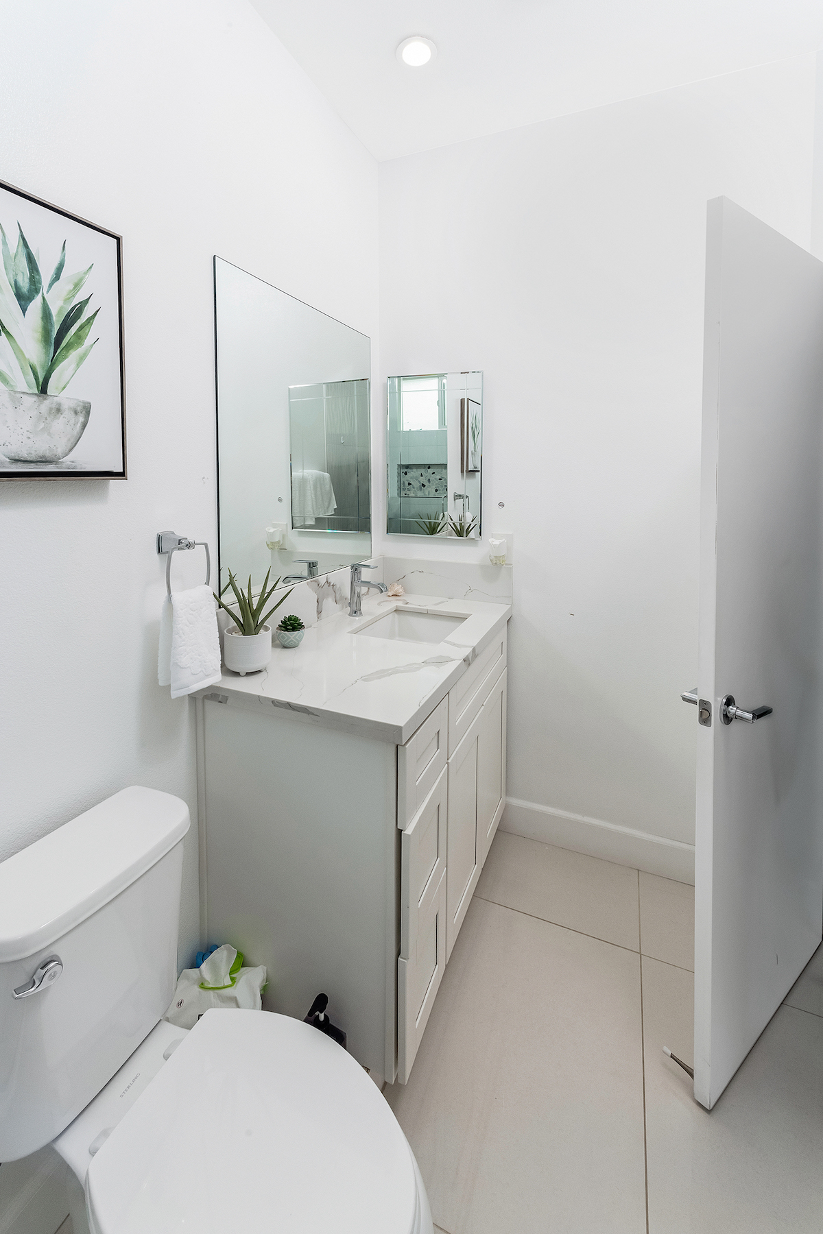 EASTGATE ROAD, PALM SPRINGS, CA