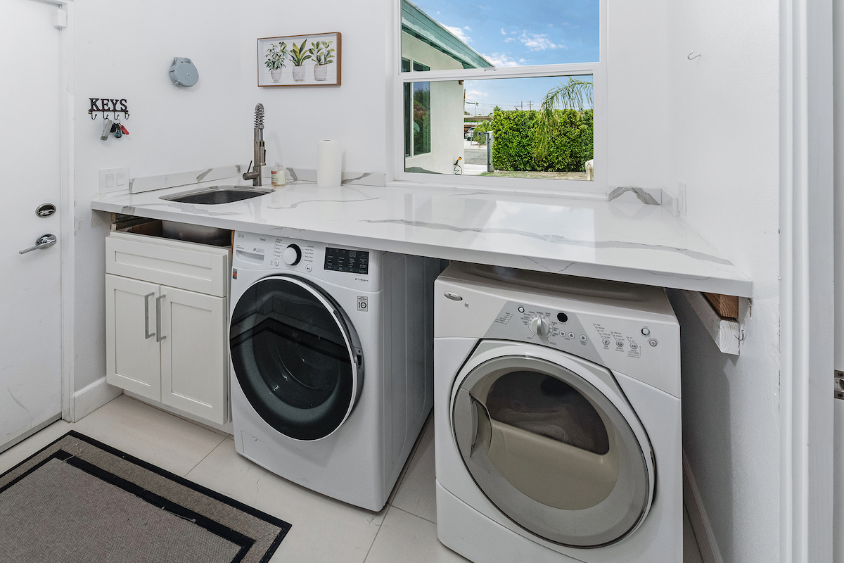 EASTGATE ROAD, PALM SPRINGS, CA